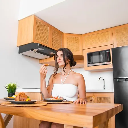 Karra Loft - Bali Invest Club Apartment Canggu  Bagian luar foto